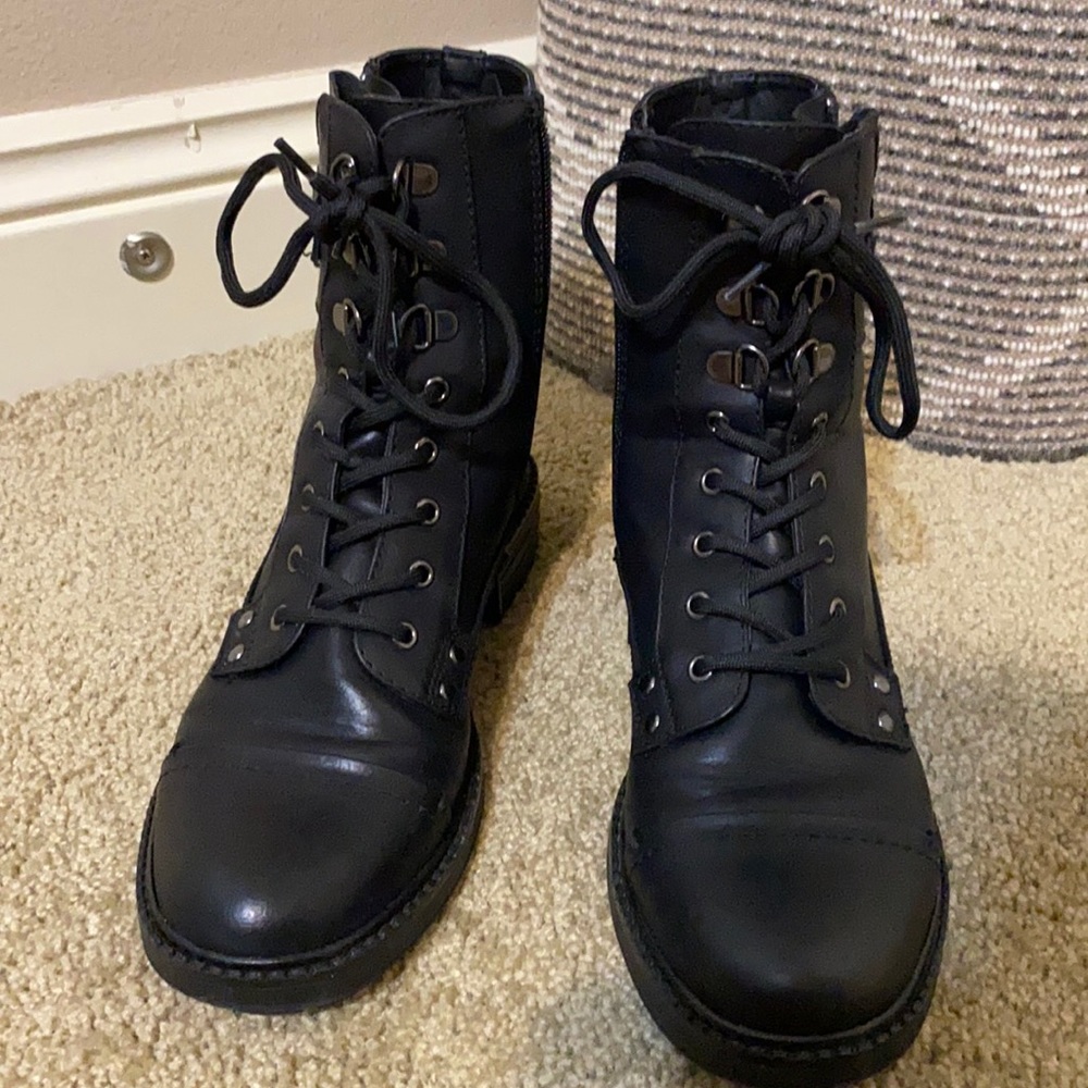 Black boots